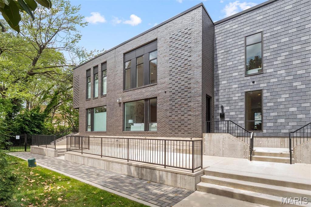 Artizen on West Pine - Residential