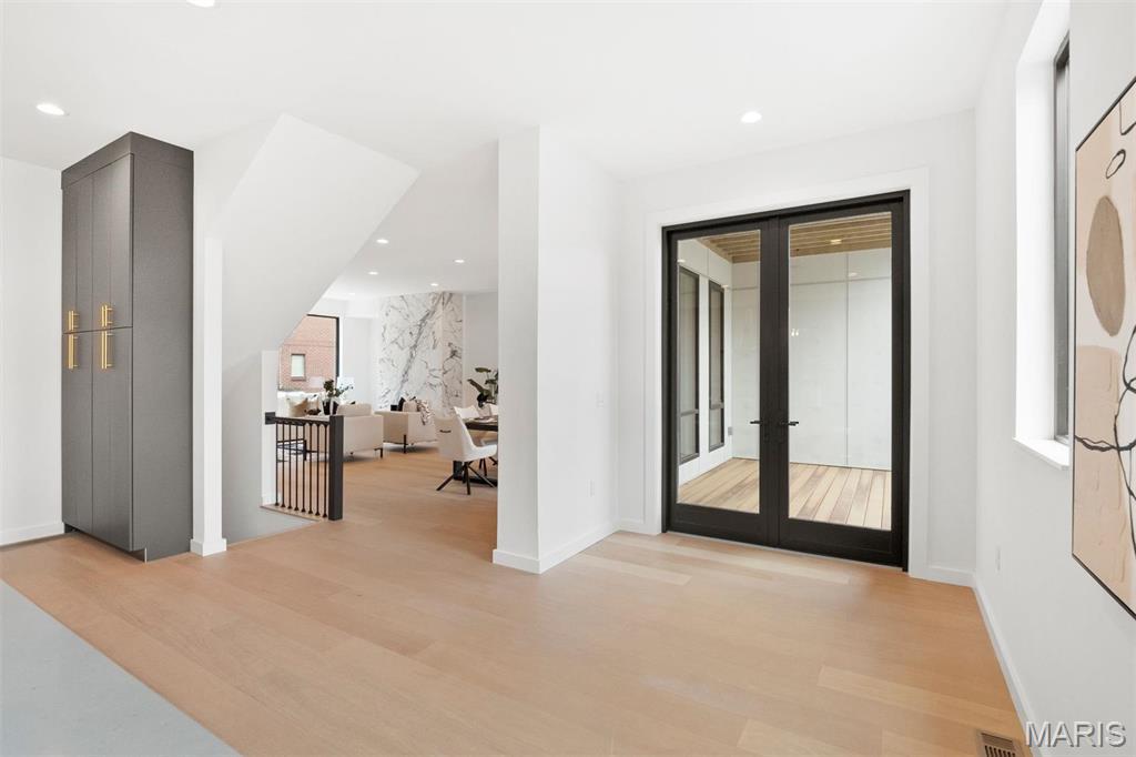 Artizen on West Pine - Residential