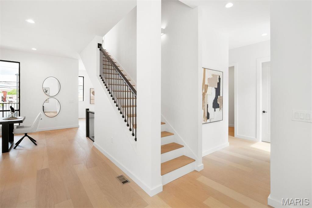 Artizen on West Pine - Residential