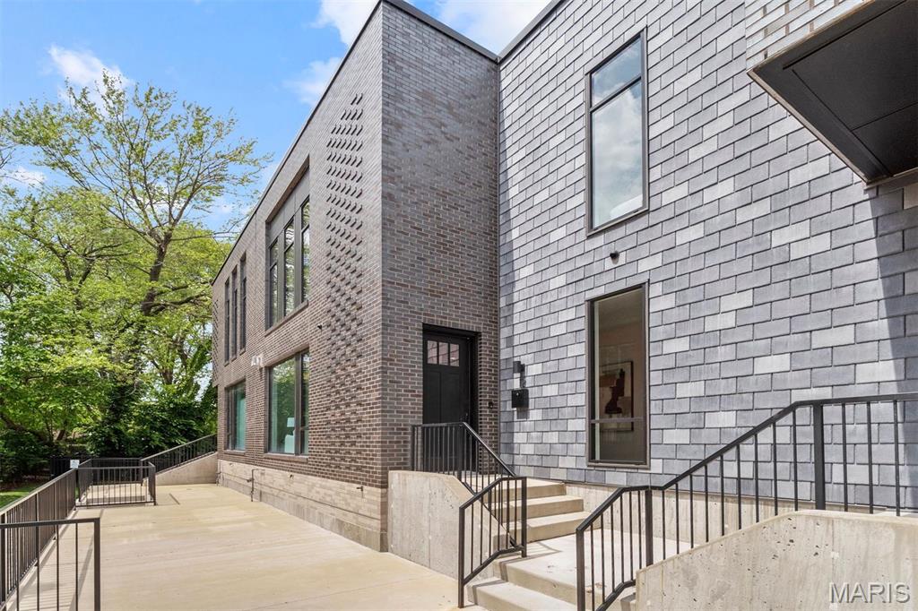 Artizen on West Pine - Residential