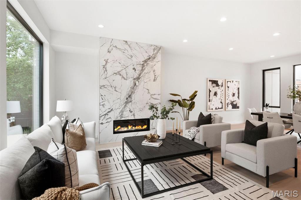 Artizen on West Pine - Residential