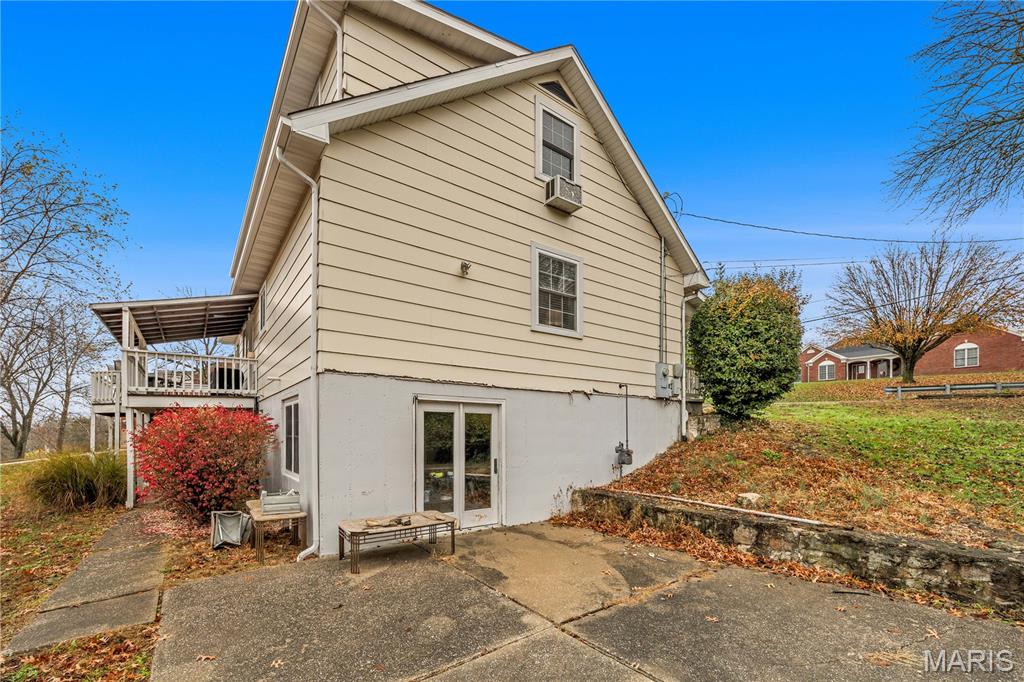 1402 Gutenberg Street