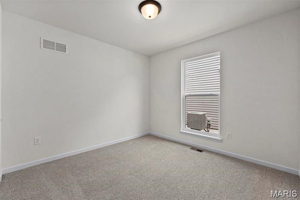 Wentzville, Missouri 63385, United States, 3 Bedrooms Bedrooms, ,2 BathroomsBathrooms,Residential,Active,165180