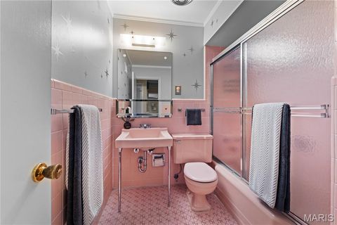 Tiny photo for 429 Geyer Forest Drive, Kirkwood, MO 63122 (MLS # 26026768)