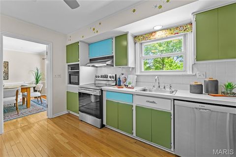 Tiny photo for 429 Geyer Forest Drive, Kirkwood, MO 63122 (MLS # 26026768)