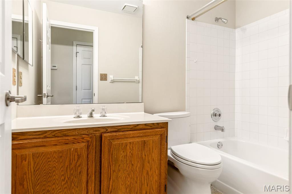 Autumn Lakes Six Condo Twenty - Residential