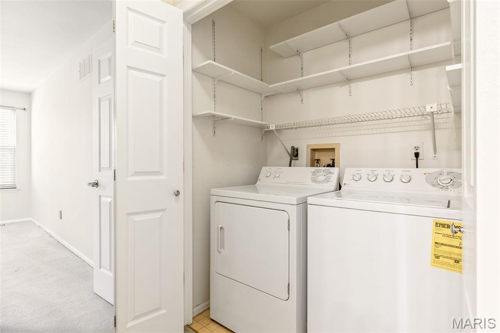 Autumn Lakes Six Condo Twenty - Residential