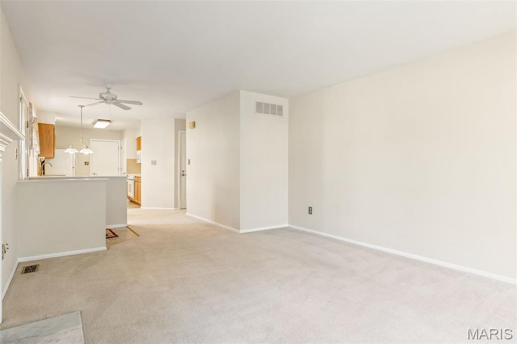 Autumn Lakes Six Condo Twenty - Residential