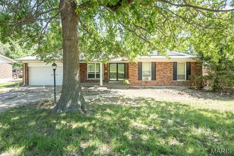 Photo of 3705 Seville Drive, Florissant, MO 63033 (MLS # 26038557)