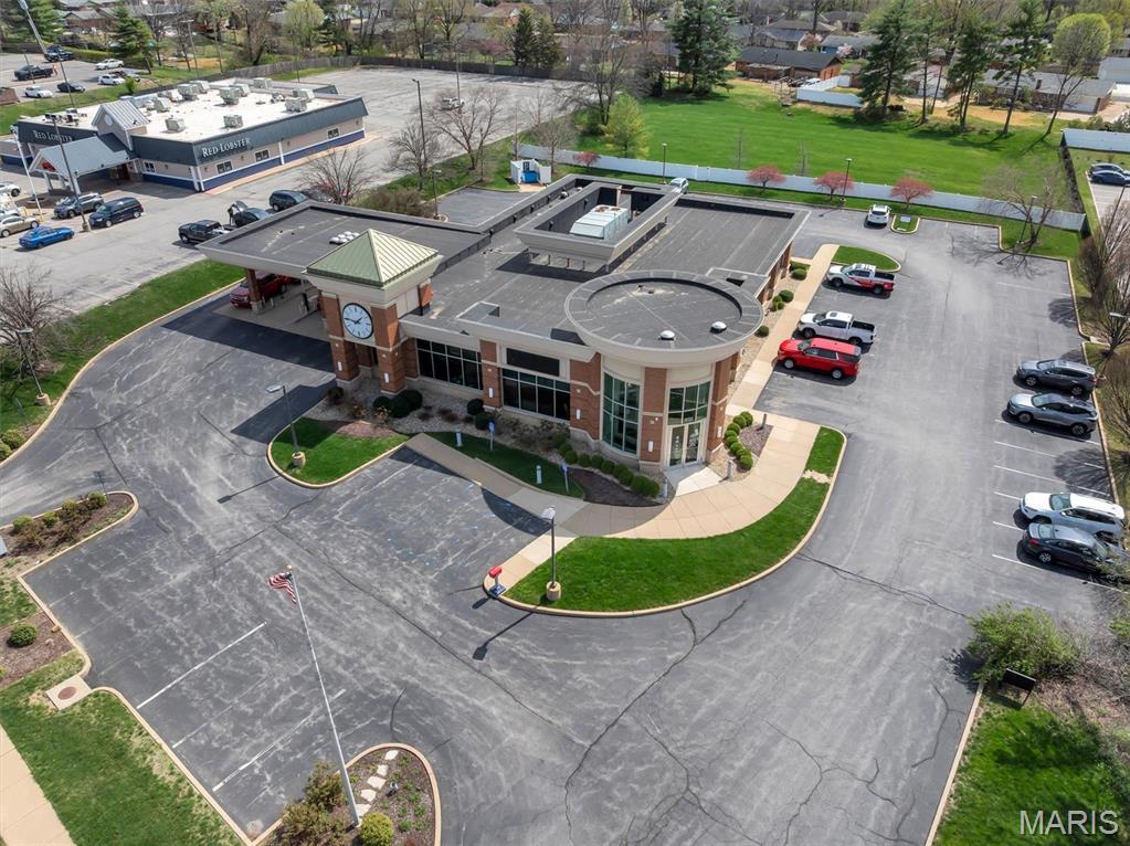 Five Oaks - Commercial Sale