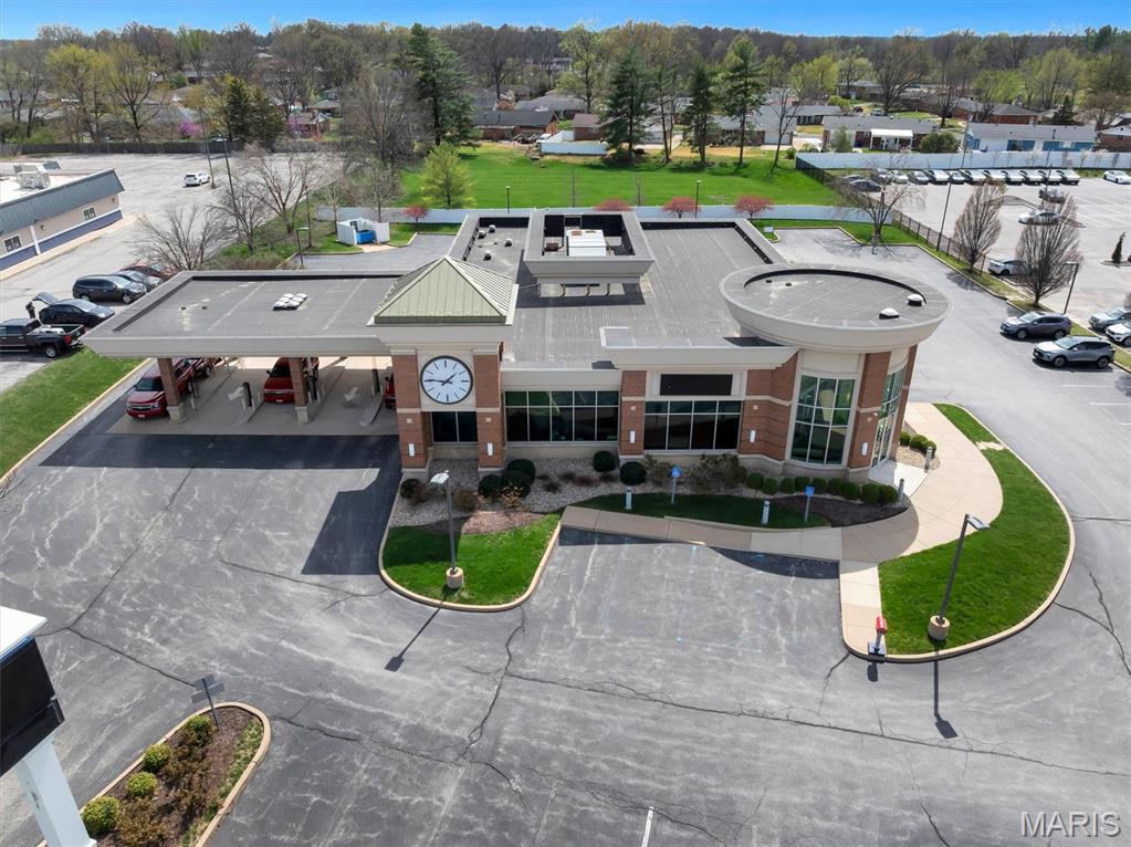 Five Oaks - Commercial Sale