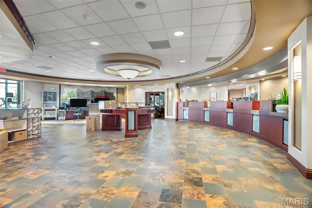 Five Oaks - Commercial Sale