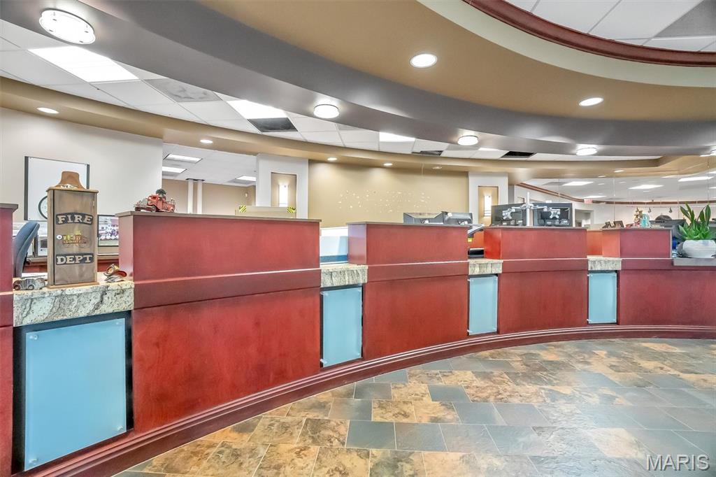 Five Oaks - Commercial Sale