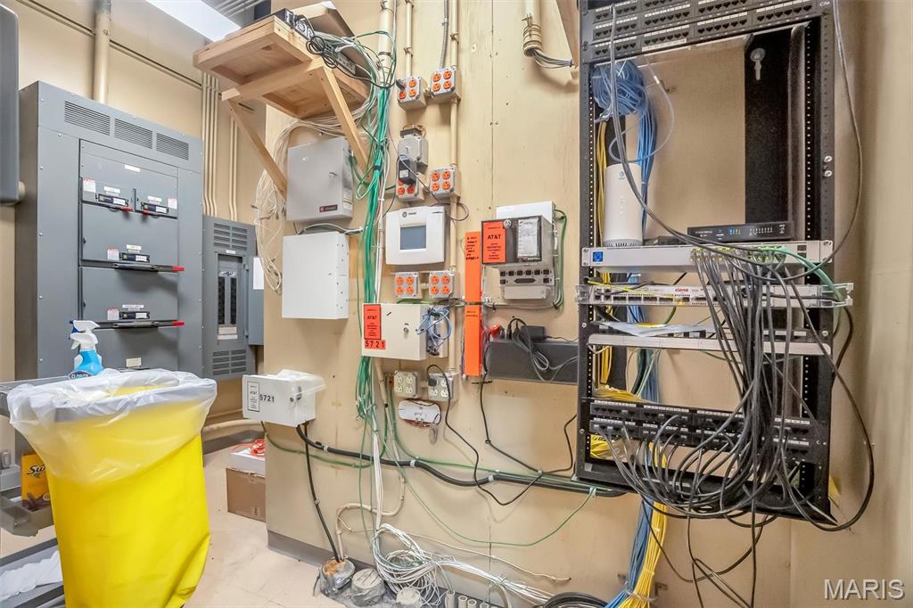 Five Oaks - Commercial Sale