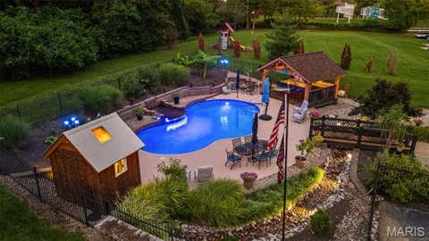 Tiny photo for 37 Beacon Hill Lane, Creve Coeur, MO 63141 (MLS # 26051492)