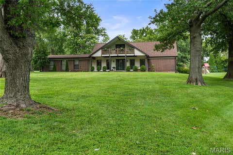Photo of 37 Beacon Hill Lane, Creve Coeur, MO 63141 (MLS # 26051492)