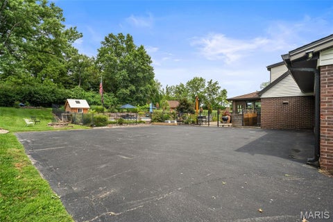 Tiny photo for 37 Beacon Hill Lane, Creve Coeur, MO 63141 (MLS # 26051492)