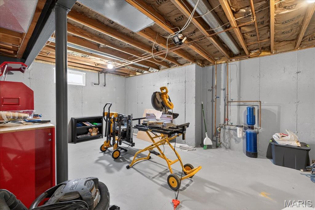 Locksley Manor #1 - Residential