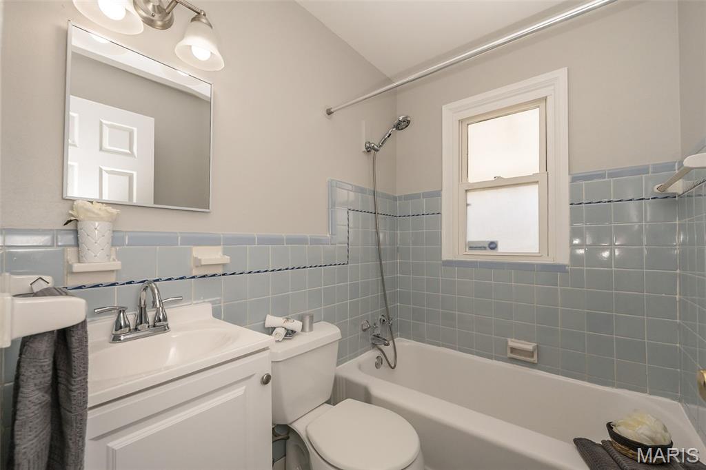 Bissell Hills 3 - Residential Lease