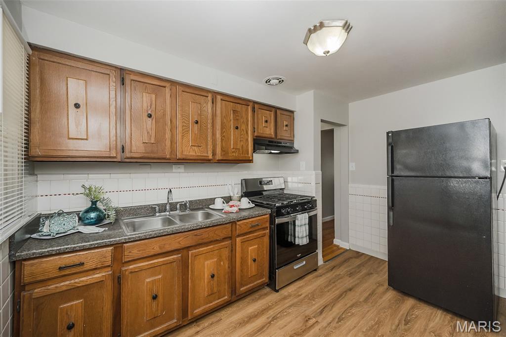 Bissell Hills 3 - Residential Lease