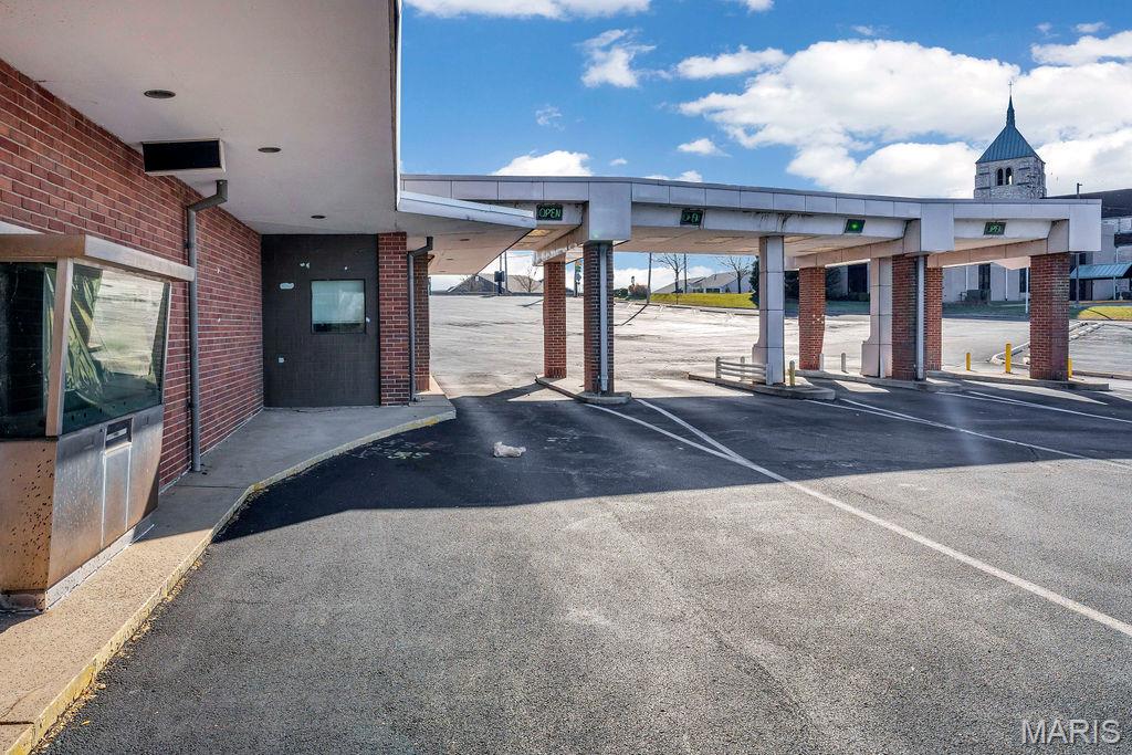 Gardenville Heights - Commercial Sale