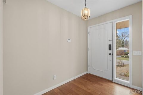 Tiny photo for 9 Morwood Lane, Creve Coeur, MO 63141 (MLS # 26008972)