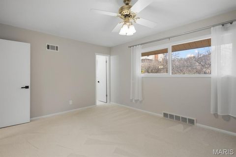 Tiny photo for 9 Morwood Lane, Creve Coeur, MO 63141 (MLS # 26008972)