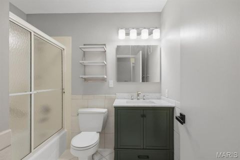 Tiny photo for 9 Morwood Lane, Creve Coeur, MO 63141 (MLS # 26008972)