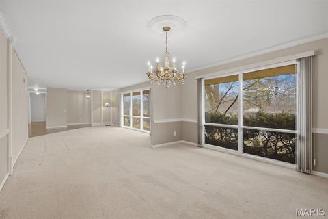 Tiny photo for 9 Morwood Lane, Creve Coeur, MO 63141 (MLS # 26008972)