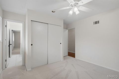 Tiny photo for 9 Morwood Lane, Creve Coeur, MO 63141 (MLS # 26008972)