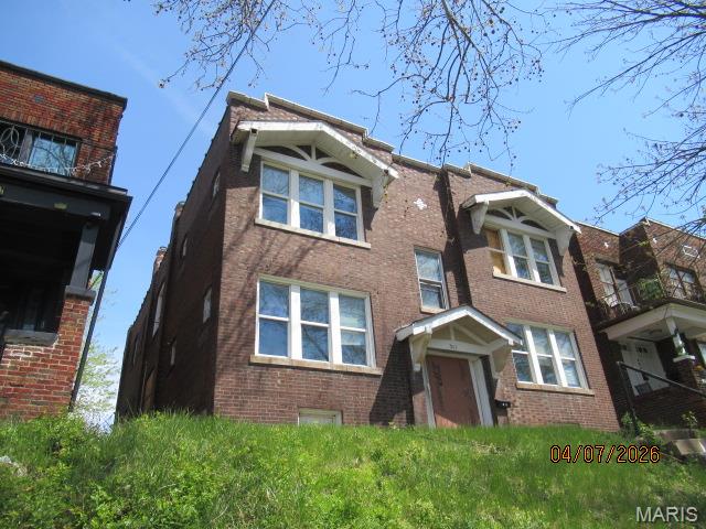 City/Stlouis - Residential Income