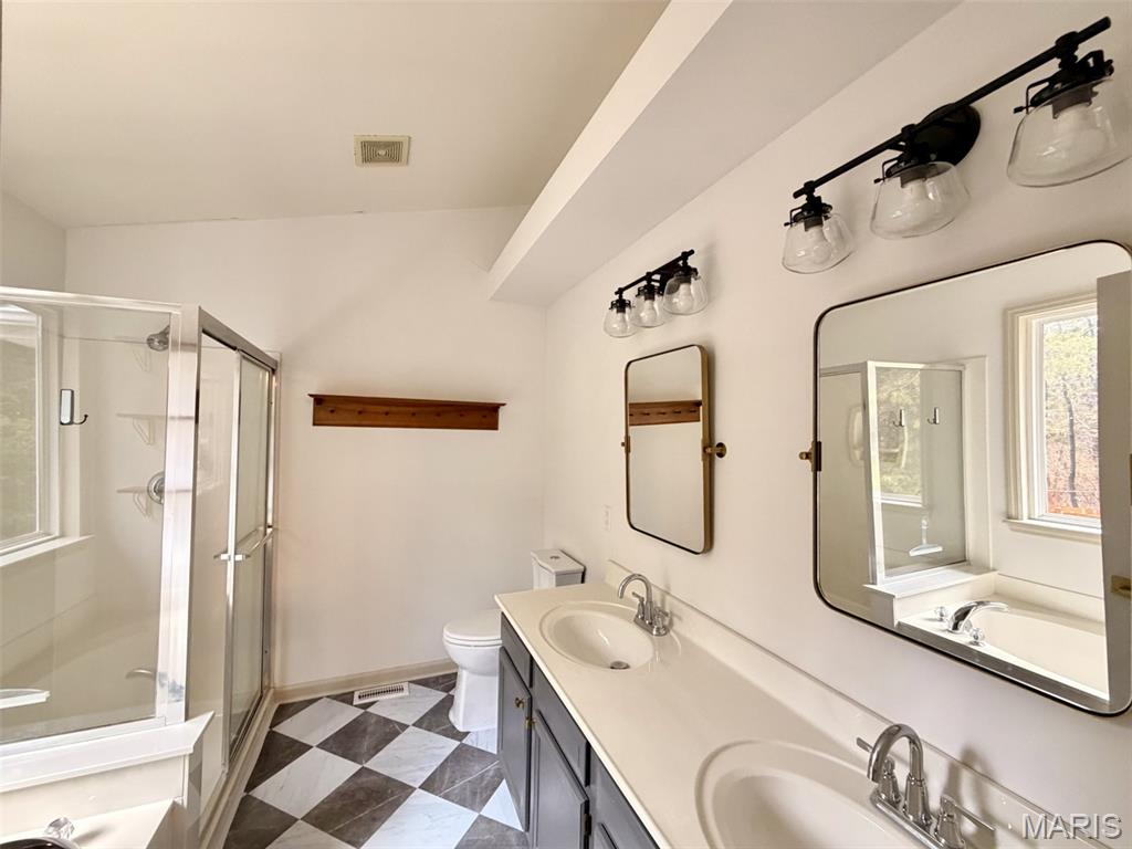 Lake Sherwood Estates - Residential