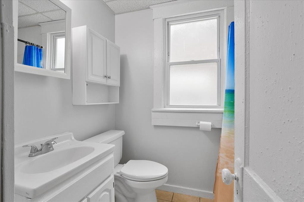 St Louis, Missouri 63121, United States, 3 Bedrooms Bedrooms, ,1 BathroomBathrooms,Residential,Pending,134127