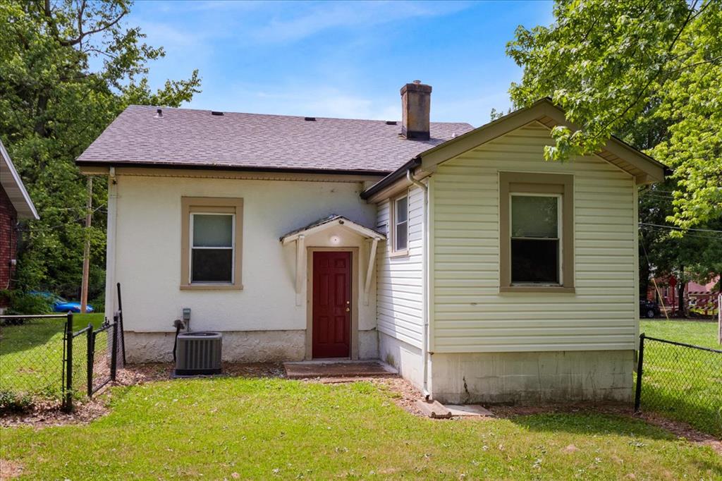 St Louis, Missouri 63121, United States, 3 Bedrooms Bedrooms, ,1 BathroomBathrooms,Residential,Pending,134127