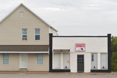 114 The Square 112 Linn MO 65051