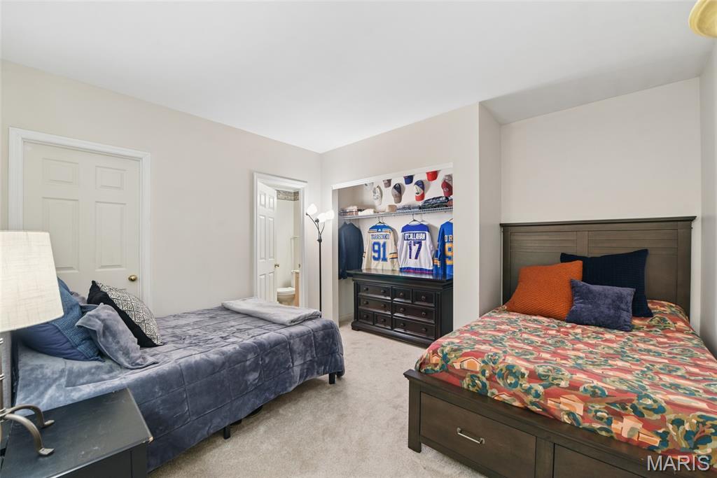 Village Of University Place 3 The - Residential