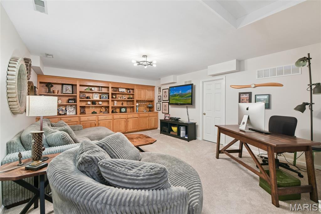 Village Of University Place 3 The - Residential