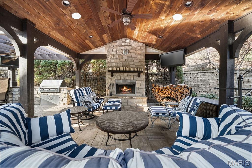 Greystone Four - Residential