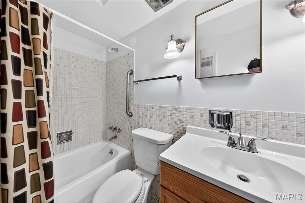 Leisure Village Condo - Residential