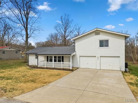 Tiny photo for 207 Scenic Drive, Elsberry, MO 63343 (MLS # 26015317)