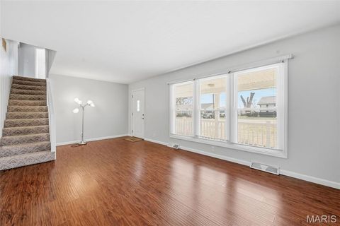 Tiny photo for 207 Scenic Drive, Elsberry, MO 63343 (MLS # 26015317)