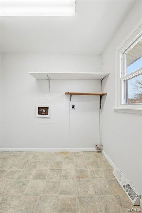 Tiny photo for 207 Scenic Drive, Elsberry, MO 63343 (MLS # 26015317)