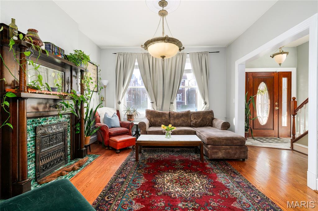 William H Gummersells Bl 1434 - Residential