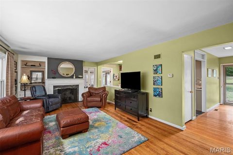 Tiny photo for 1889 N Signal Hills Drive, Kirkwood, MO 63122 (MLS # 25066963)