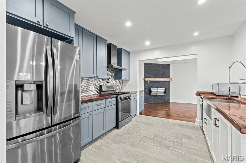 Kingsbury Square - Residential