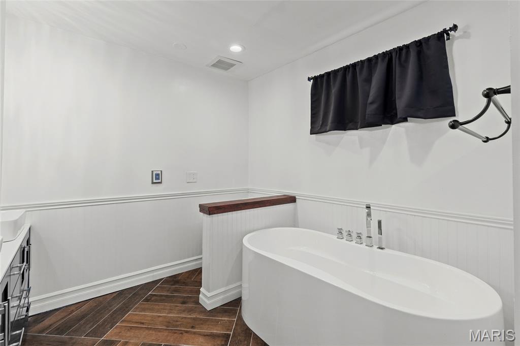 Kingsbury Square - Residential