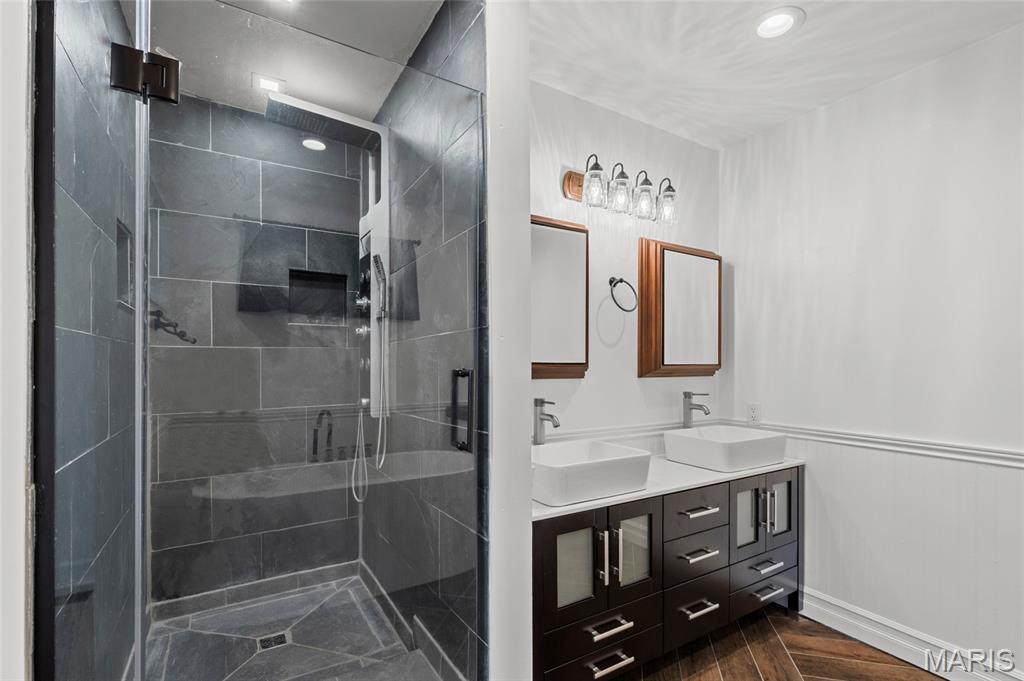 Kingsbury Square - Residential