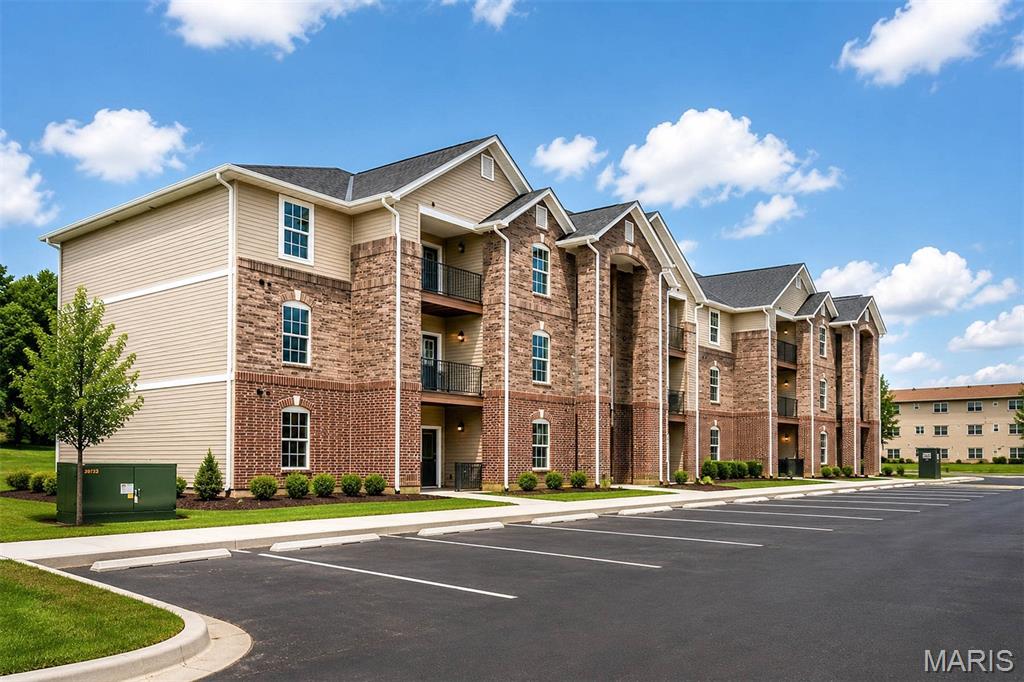 Photo of 138 Nest Homes Dr, Ellisville, MO 63011 (MLS # 26066914)