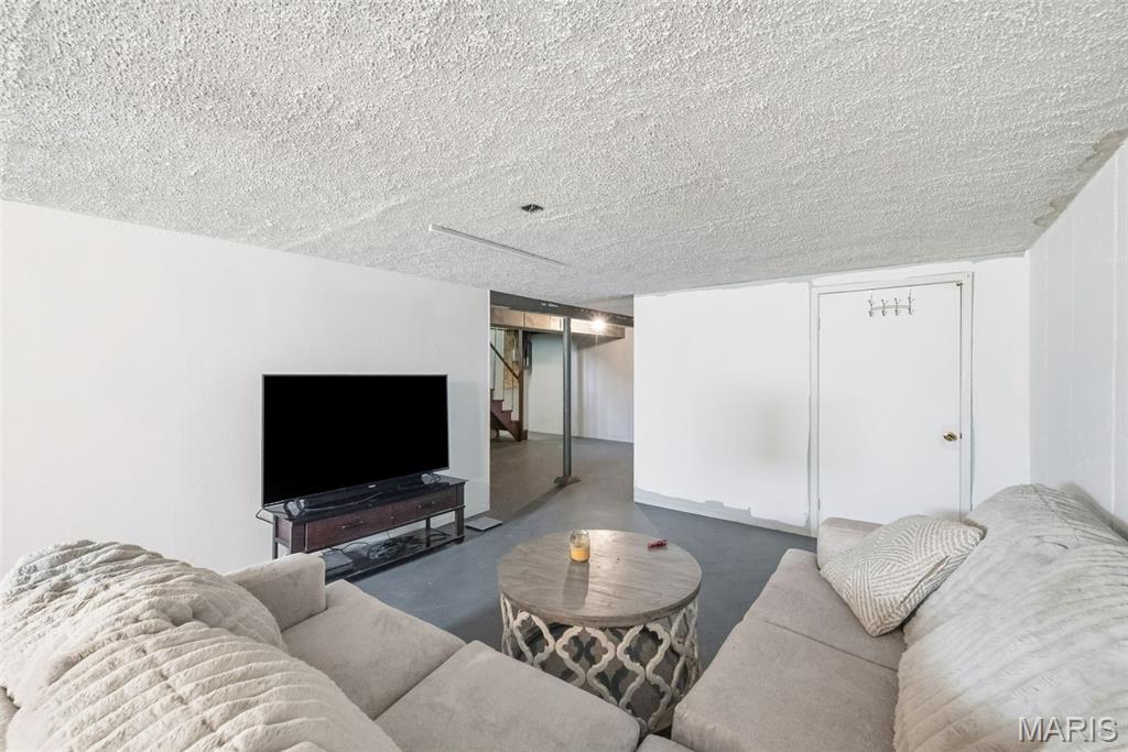Borromeo Hills #2 - Residential