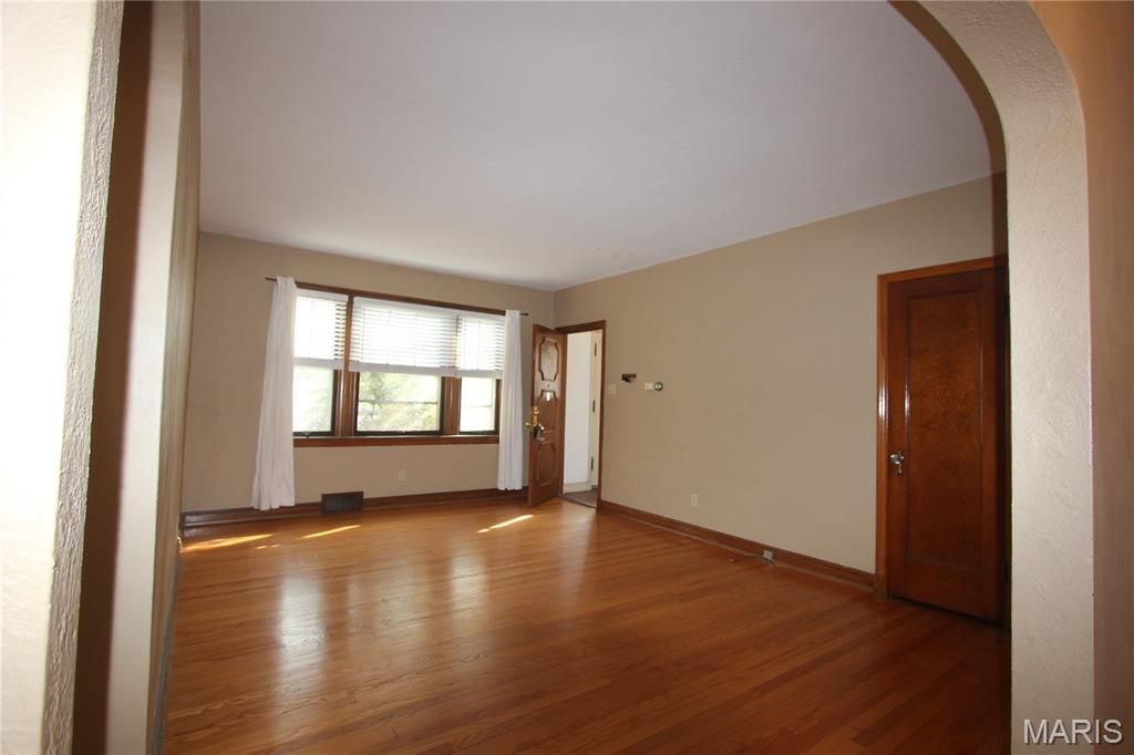 Photo of 6601 Alamo Avenue #1st Floor A, Clayton, MO 63105 (MLS # 26019593)